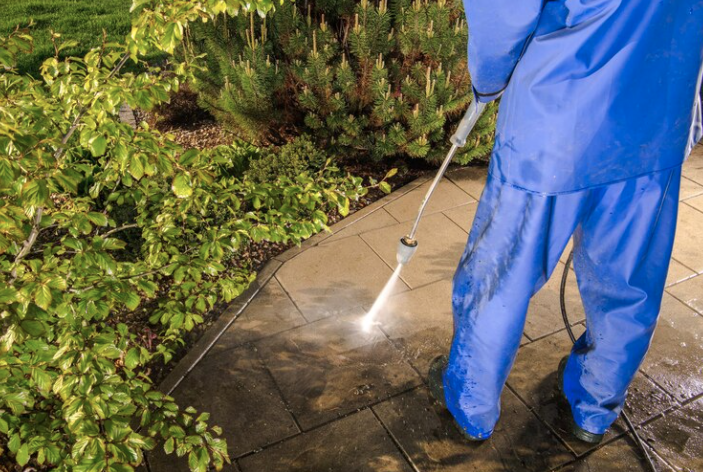 Effective exterior cleaning solutions in Ventura